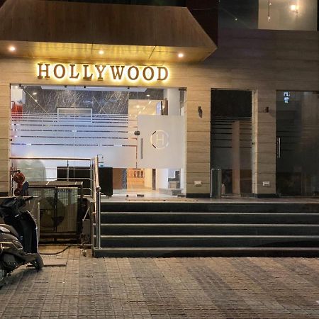 Hotel Hollywood Zirakpur Chandigarh - Family Hotel Zewnętrze zdjęcie