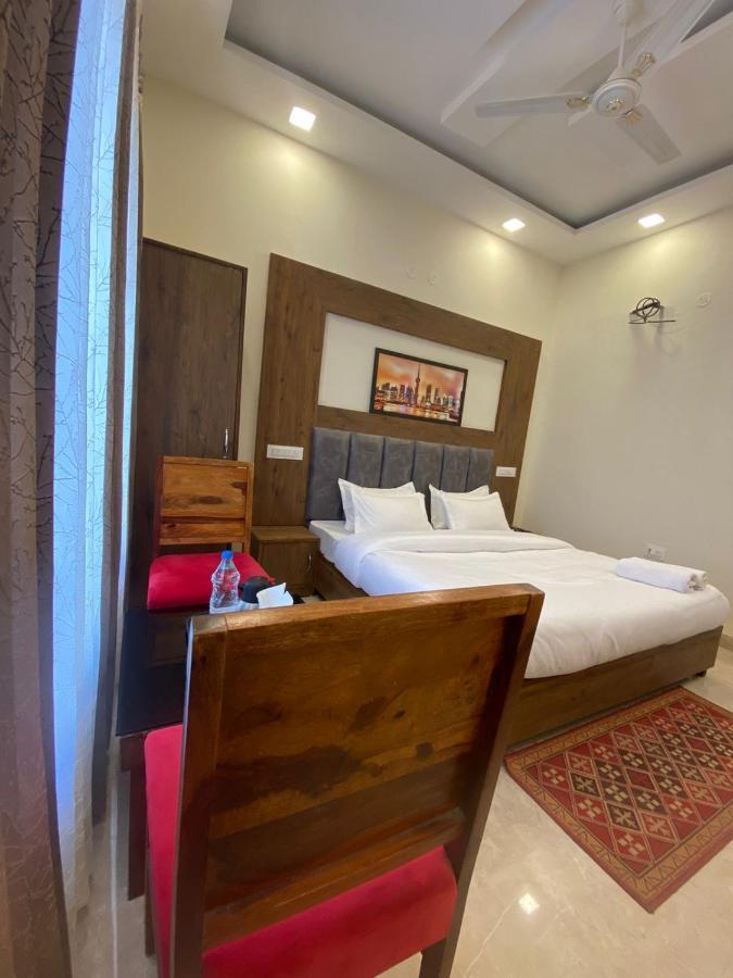 Hotel Hollywood Zirakpur Chandigarh - Family Hotel Zewnętrze zdjęcie